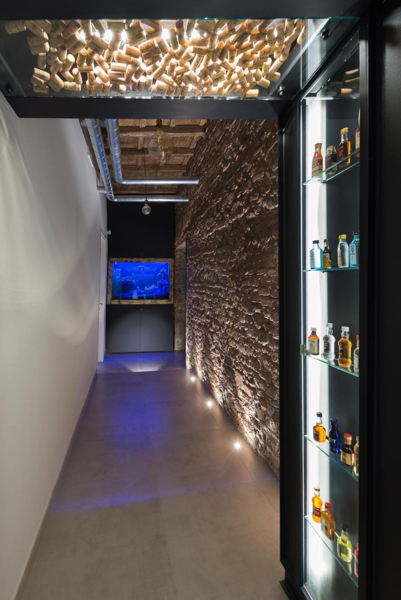Le Boutique Luxury Diffused In Historic Center Fiumicino